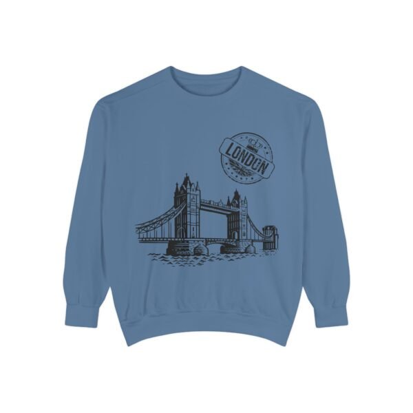 London Bridge Graphic Unisex Sweatshirt – Cozy & Stylish - Image 16