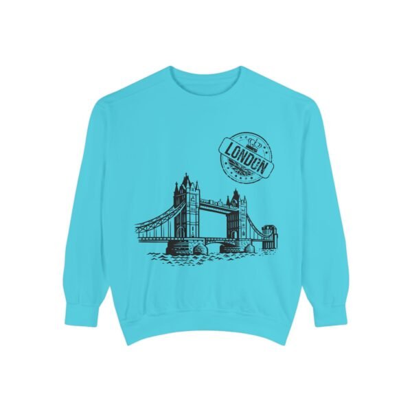 London Bridge Graphic Unisex Sweatshirt – Cozy & Stylish - Image 14