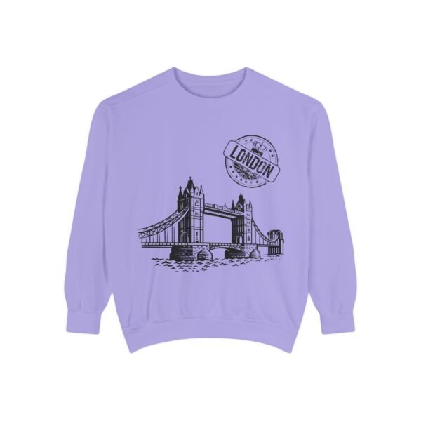 London Bridge Graphic Unisex Sweatshirt – Cozy & Stylish - Image 18